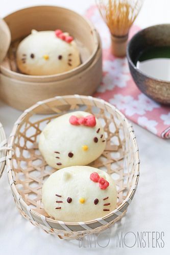 Hello Kitty Steamed Chicken Bun Bento Monsters, Snowskin Mooncake, Chicken Buns, Steam Buns, Mooncake Recipe, Pinterest Cute, Kawaii Bento, Steamed Chicken, Kawaii Dessert