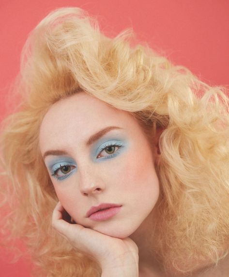 'Sweet Dreams' in Nylon February 2017 by Anairam 80s Makeup Trends, 80s Hair And Makeup, Mat Makeup, 80s Makeup Looks, 80’s Makeup, Black Haircut Styles, 80s Makeup, Nylon Magazine, 80s Hair