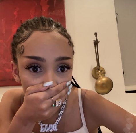 Doja Cat Pfp Aesthetic, Doja Cat Reaction Pics, Laughing Reaction Pic, Current Mood Meme, Reaction Face, Funny Profile, Mood Humor, Funny Profile Pictures, Funny Reaction Pictures