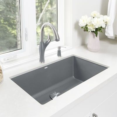 Blanco Silgranit Sink, Blanco Kitchen Sinks, Single Sink Kitchen, Latest Kitchen Trends, Granite Composite Kitchen Sink, Silgranit Sink, Granite Composite Sinks, Kitchen Chores, Composite Sink