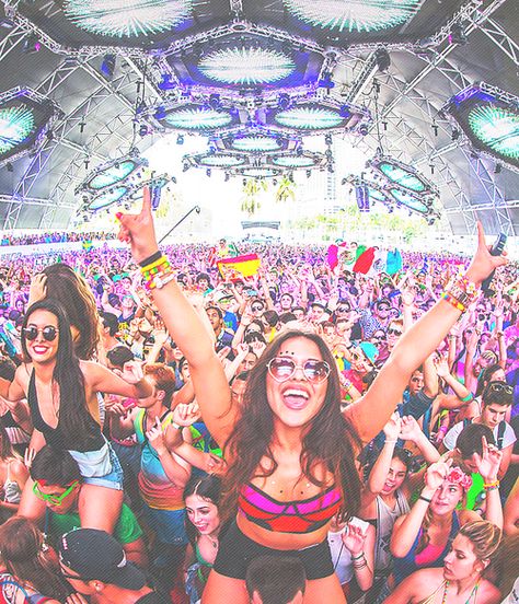 #coachella #rave #edc #music #festival Boom Festival, A State Of Trance, Young Wild Free, Edm Rave, Ultra Music Festival, Festivals Around The World, Music Fest, Edm Festival, Rave Festival