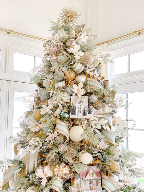 I'll be Home for Christmas Home Tour - Family Room - Randi Garrett Design Blue Christmas Tree, Silver Christmas Tree, Christmas Tree Inspiration, Flocked Christmas Trees, Holiday Christmas Tree, Gold Christmas Tree, Green Christmas Tree, White Christmas Tree, Silver Christmas