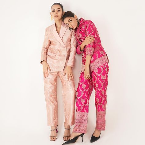 Besties in Silk Sets by Shriya Singhi from NAVAA 🫶 [ silk sets, co-ord, pantsuit, Indian, south Asian, indo western, south Asian designers, Banarsi silk] Indian Pantsuit, Banarasi Outfits, Asian Designers, Silk Set, Indo Western, South Asian, Co Ord Set, Designer Wear, Co Ord