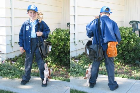 For Halloween, my son wanted to be a mailman (being attacked by dogs!) Mailman Costume, Halloween Tricks, Costumes Ideas, Halloween Hacks, Just For Fun, Costume Ideas, My Son, Trick Or Treat, Academic Dress