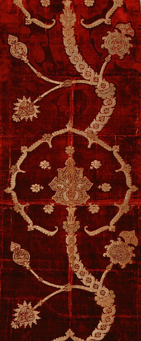 Length of brocaded velvet, 16th century  Spanish or Italian  Silk velvet brocaded with metal-wrapped thread Antique Textiles, Silk Velvet, Textile Patterns, 16th Century, Red And Gold, Metropolitan Museum Of Art, Fabric Art, Islamic Art, Textures Patterns