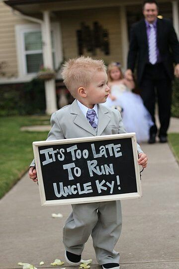 Ring Barrier Ideas, Ring Boy Outfits, Toddler Ring Bearer, Royal Blue Wedding Theme, Ring Bearer Boy, Traditional Ring, Superhero Wedding, Young Wedding, Ring Boy