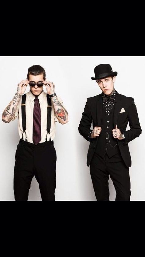 Oh how many gorgeous men!! Suits And Tattoos, Steampunk Male, Jimmy Q, Eclipse Phase, Gentleman's Club, Men In Suits, Mode Shoes, Dapper Dudes, Rockabilly Outfits