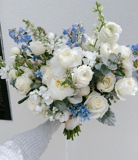 Wedding Bouquet Blue And White, Bouquet Blue And White, Hydrangea Bridesmaid Bouquet, Love In Full Bloom, French Blue Wedding, Blue Green Wedding, Hydrangea Bouquet Wedding, Elegant Wedding Bouquets, Bridal Bouquet Blue