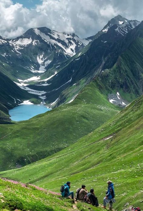 Kashmir Great Lakes Trek, Aditya Core, Kashmir Wallpaper, Kashmir Winter, Kashmir Aesthetic, Pakistan Mountains, Pakistan Landscape, North Pakistan, Pakistan Aesthetic