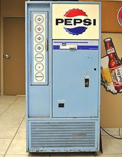 Old Vending Machine, Pepsi Ad, Vintage Pepsi, Arcade Game Machines, Soda Machines, Light Blue Aesthetic, Vintage Laundry, Vintage Trends, Pepsi Cola