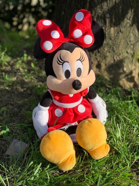 Minnie Mouse Roja, Disney Stuffed Animals, Teddy Bear Gifts, Iphone Lockscreen Wallpaper, Minnie Mouse Pink, Mini Mouse, Cute Selfies Poses, Cute Stuffed Animals