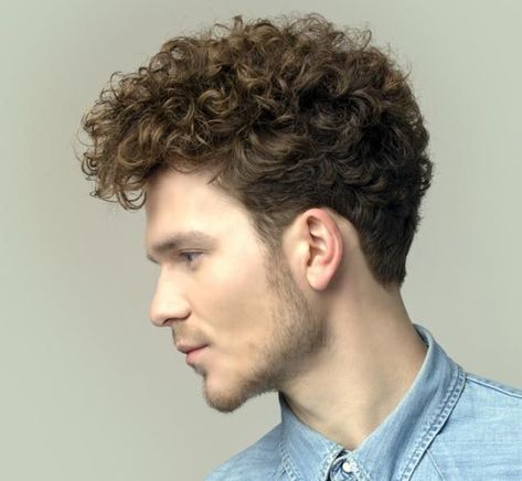 Haircuts Thick Curly Hair, Boys Curly Haircuts, Hair Dye Shades, Men's Curly Hairstyles, Natural Curly Hair Cuts, Men Haircut Curly Hair, Oval Face Haircuts, Mens Hairstyles Thick Hair, Thick Curly Hair