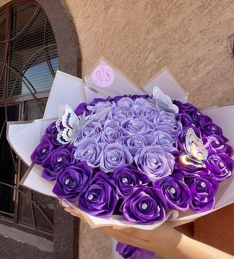 Pink And Purple Ribbon Bouquet, Flower Ramo, Purple Roses Bouquet, Satin Flowers Diy, Ribbon Rose Bouquets, Roses Bouquet Gift, Ribbon Flowers Bouquet, Eternal Flowers, Eternal Roses