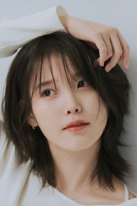 Iu Short Hair, Pretty Short Hair, Ulzzang Short Hair, Iu Hair, Asian Short Hair, Hair Inspiration Short, Hairdos For Short Hair, Wolf Cut, Shot Hair Styles