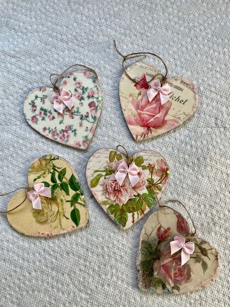 This Christmas Ornaments item by doodaba has 7 favorites from Etsy shoppers. Ships from Saint Charles, IL. Listed on Jun 4, 2024 Valentine Craft Ideas, Shabby Chic Hearts, Pressed Flower Crafts, Shabby Chic Flowers, Decoupage Diy, Pink Ornament, Pink Iridescent, Valentine Projects, Shabby Chic Crafts