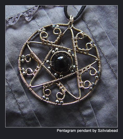 Goddess Of Health, The Pentagram, Planet Venus, Bead Loom Designs, Pentagram Pendant, Wire Wrapped Jewelry Tutorials, Pagan Jewelry, Diy Wire Jewelry, Five Pointed Star