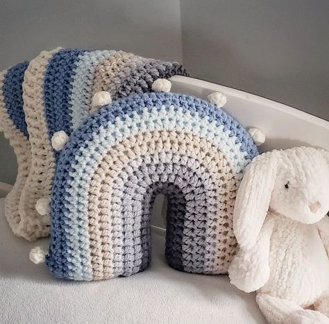 Blue Rainbow Nursery, Crochet Ideas For Baby Boy, Crochet Baby Pillow, Boy Blankets Crochet, Rainbow Baby Gift Ideas, Crochet For Baby Boy, Rainbow Nursery Ideas, Rainbow Shower Ideas, Crochet Rainbow Pillow