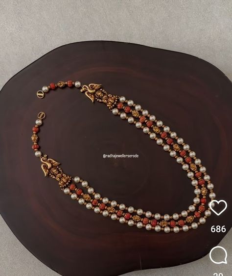 Coral And Pearl Beads Jewellery, Pagadala Haram Designs, Pearl Gold Necklace Indian, Pagadam Jewellery, Beaded Jewelry Indian, Coral Jewelry Indian Gold, Beaded Wedding Jewelry, Coral Jewelry Set, Delicate Gold Jewelry