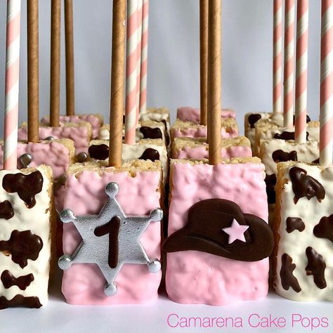 Cowgirl Rice Krispie Treats, Cowboy Party Treats Dessert Tables, Horse Theme Desserts, Cowgirl Theme Cupcakes, Rodeo Theme Dessert Table, Cowgirl Themed Desserts, Rodeo Themed Desserts, First Rodeo Birthday Treats, First Rodeo Centerpiece Girl