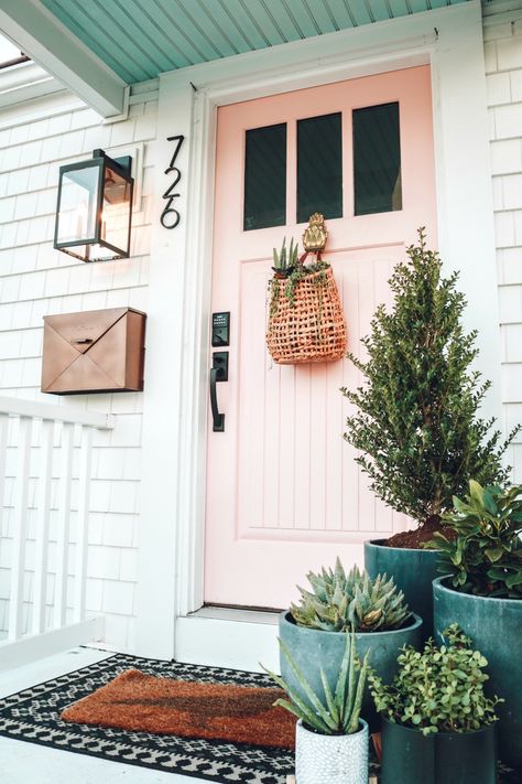 Spring Front Porch Ideas | Nesting with Grace | Some of my favorite ways to freshen the porch for spring with new planters and early spring plants, a pink painted door and welcome mats to usher in your guests! I'm also sharing some of my favorite items from Wayfair! ad #springdecor #entry #porch Modern Farmhouse Porch Decor, Modern Farmhouse Porch, Front Door Planters, Pintu Interior, Vstupná Hala, Pink Front Door, Spring Front Porch, Nesting With Grace, Door Planter