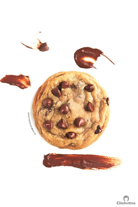 Cookies Pictures, Recipe Chocolate Chip Cookies, Study Food, Chocolate Chip Cookies Chocolate, Classic Chocolate Chip Cookies Recipe, Cookies Photography, Gourmet Fudge, Aesthetic Baking, Sweetness Level