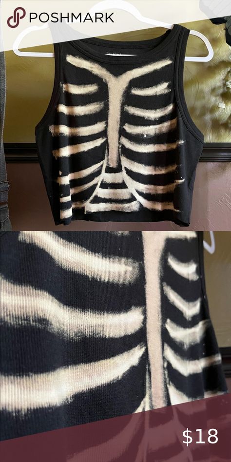 Hand bleach painted skeleton rib cage cropped black tank top Crop Top Painting Ideas, Bleach Rib Cage Shirt, Bleach Top, Painted Skeleton, Skeleton Rib Cage, Bleach Drawing, Boy Genius, Bleach Shirt, Top Paintings