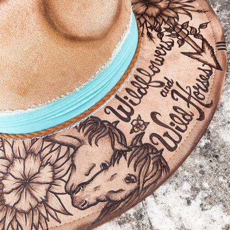 Best selling Wildflowers & Wild Horses inspired hat 🫶🏻 . . . #laineywilson #wildchild #country #western #handburned #custom #original #hatstyle #cute #horselover Custom Cowgirl Hat Ideas, Burned Hats, Rodeo Hat, Pyrography Ideas, Hat Burning, Custom Cowboy Hats, Lainey Wilson, Fox Hat, Cowgirl Rodeo