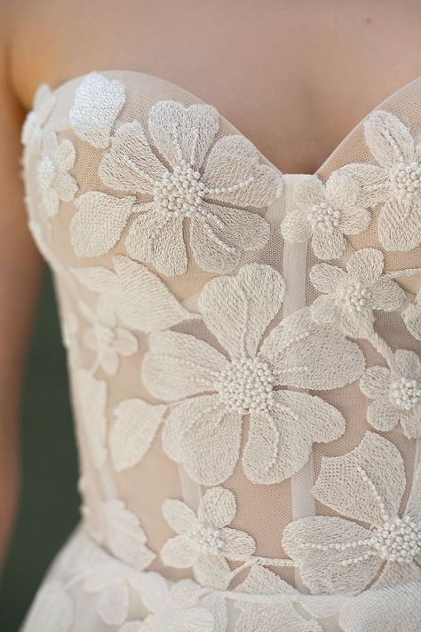 3d Flower Wedding Dress, Wedding Dress 3d Flowers, 3d Lace Dress, Jasmine Wedding Dress, Embroidery Texture, Wedding Cruise, Big Wedding Dresses, Jasmine Dress, Wedding Dress Patterns