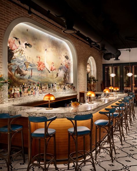 Italian Restaurant Interior Design, Italian Restaurant Interior, Restaurant Lighting Design, Italian Restaurant Decor, Italian Bar, Bar Inspiration, Florida Restaurants, Bar Interior Design, Restaurant Lighting