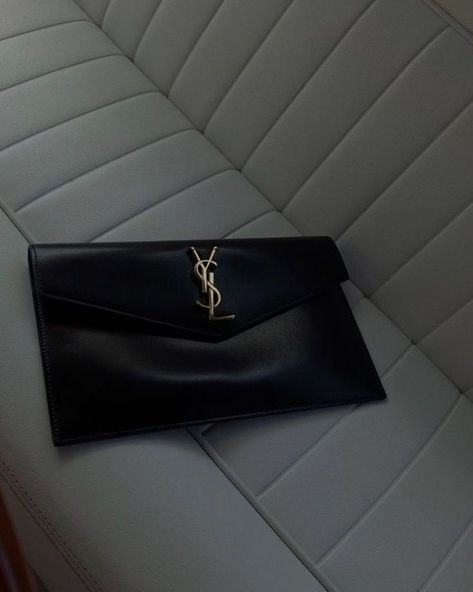 Ysl Black Clutch, Black Clutch Aesthetic, Ysl Clutch Outfit, Old Money Bags, Ysl Girl, Future Motivation, Clutch Outfit, Bags Inspiration, Smart Casual Women Outfits