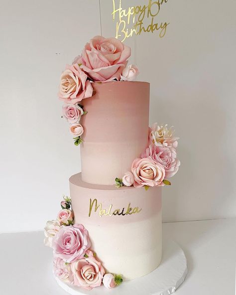 Dusty Pink Cake Ideas, Elegant 2 Tier Birthday Cake, Light Pink Cake Ideas, Two Tier Pink Birthday Cake, Girly Cakes Birthday, Pink Cake Designs Birthday, Sweet 16 Cakes Pink, Two Tier Cake Birthday, Two Tier Cake Designs