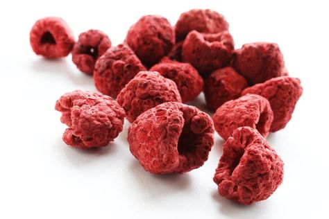 If you love the taste of fresh raspberries, preserve their deliciousness by dehydrating the berries in your conventional oven. Dehydrate raspberries to store them for a long time. The raspberries will last 6 to 12 months in an air-tight container. Rehydrate the raspberries by soaking them in water. ... Freeze Dried Food Storage, Raspberry Crumble, Raspberry Leaf Tea, Raspberry Cookies, Chocolate Oatmeal Cookies, Freeze Dried Raspberries, Simply Quinoa, Dry Food Storage, Dried Raspberries