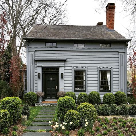 Clapboard House, Houses Beautiful, Colonial Decorating, Scandinavian House, Greek Revival Home, Cozy Cottages, Cape Cod Style House, Brick Chimney, Country Cottages