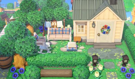 Best ACNH Villager Yards Design Ideas & Codes - How To Decorate Villager Yards In Animal Crossing Cottagecore Animal Crossing, Hood Ideas, Cat Island, Animal Crossing Wild World, Front Yard Design, Home Themes, House Yard, Animal Crossing Villagers, Beautiful Yards