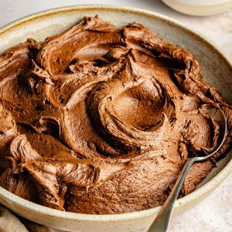 My Dad's incredible chocolate buttercream frosting is made with simple ingredients and filled with rich chocolate flavor. This deliciously fudgy chocolate frosting recipe will be your new go-to for cakes, cupcakes, cookies, and more! Skip the store-bought frosting for good. Chocolate Mascarpone Frosting, Best Chocolate Buttercream, Homemade Chocolate Buttercream Frosting, Best Chocolate Buttercream Frosting, Vegan Chocolate Frosting, Chocolate Mascarpone, Mascarpone Frosting, Orange Chocolate Cake, Chocolate Fudge Frosting