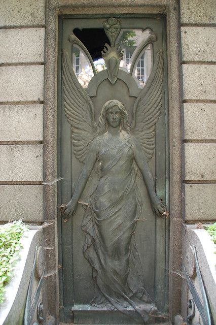 Mythical Garden, Angel Door, Gothic Noir, Timothy Leary, Monumental Architecture, Angel Sculpture, Cool Doors, Elegant Gothic, Angel Statues