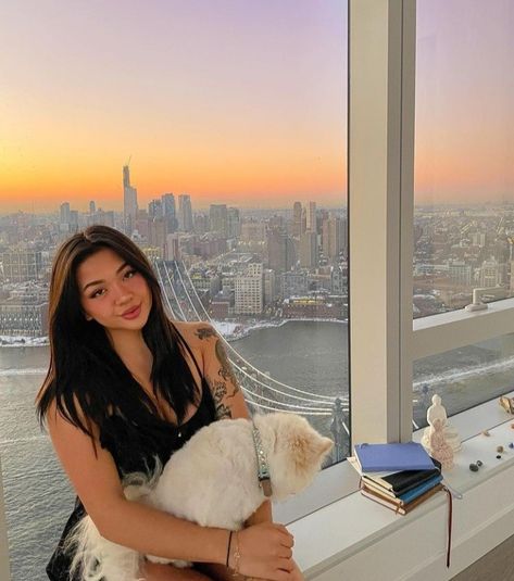 Nyc Apartment Aesthetic, Mai Pham, College Fits, Celebrity Singers, Nyc Life, New York Life, New Year New Me, Dream Lifestyle, Favorite City