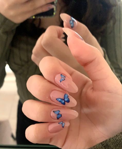 Nails Nail Ideas Butterflies Blue, Nails Butterfly Design Blue, White Nails Blue Butterfly, Nail Stickers Butterfly, Butterfly Nail Stickers Designs, Butterfly Biab Nails, Blue Butterfly Nails Almond, Butterfly Sticker Nail Art, Butterfly Nails Oval