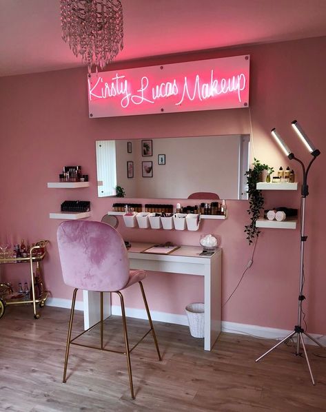 Beauty Room Ideas, Makeup Studio Ideas, Makeup Studio Decor, Beauty Salon Interior Design, Nail Salon Interior, Beauty Room Salon, Esthetician Room Decor, Esthetics Room, Hair Salon Interior