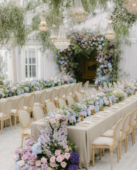 Floral Decoration Ideas, Sweetheart Table Garland, Marquee Party, Egyptian Wedding, Table Garland, English Garden Wedding, Garden Reception, Dream Wedding Decorations, Wedding Spain