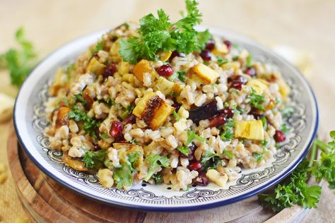 Warm Farro Salad with Roasted Delicata Squash Warm Farro Salad, Stuffed Delicata Squash, Roasted Delicata Squash, Farro Salad, Delicata Squash, Winter Salad, Vegan Foods, Pasta Salad, Small Bowls