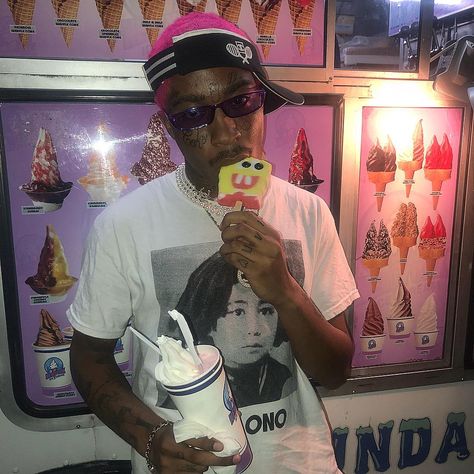 lil tracy iced Lil Peep Photos, Lil Tracy, Last Fm, Music, Wall