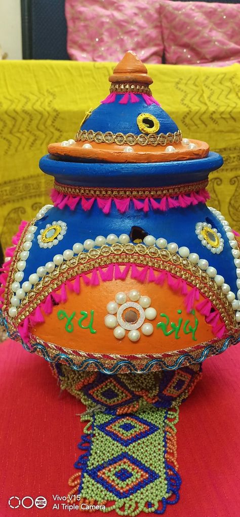 Garba Pot Decoration, Garba Pot Decoration Ideas, Garba Design Pot, Navratri Garba Decoration, Garba Decoration Ideas Navratri, Garba Decoration Ideas, Garba Decoration Ideas At Home, Garba Decoration, Ganpati Decor