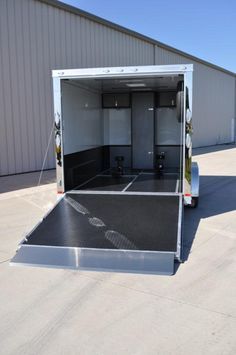 Custom Trailers Ideas, Car Trailer Ideas, Motorcycle Trailer Ideas, Motocross Trailer, Utility Trailer Accessories, Motorcycle Trailer For Sale, Enclosed Motorcycle Trailer, Enclosed Motorcycle, Adventure Bike Motorcycles