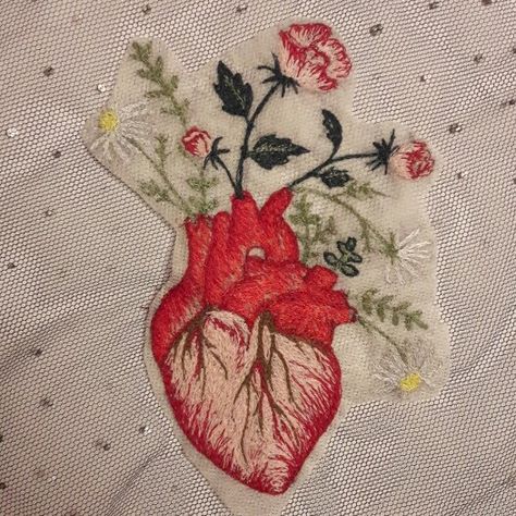 Anatomical Heart Valentine, Anatomical Heart Embroidery, Advanced Higher Art, Stitch Crafts, Heavy Burden, Bio Art, Embroidery Template, Heart Embroidery, Contemporary Embroidery