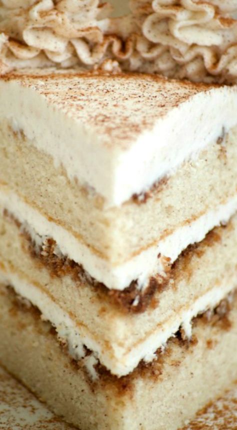 Three Layer Cake, Cinnamon Frosting, Cinnamon Glaze, Cinnamon Cake, Cinnamon Roll Cake, Cake Flavors, Savoury Cake, Food Cakes, Frosting Recipes