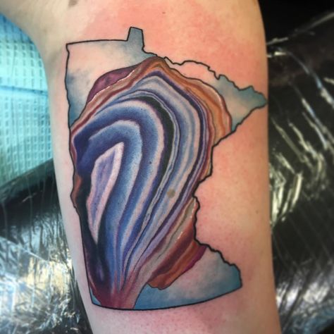 MN agate tattoo Agate Tattoo, Geology Tattoo, Dreams Catcher, Element Tattoo, Elements Tattoo, Water Element, Tattoo Inspo, Tatting, Art Tattoo