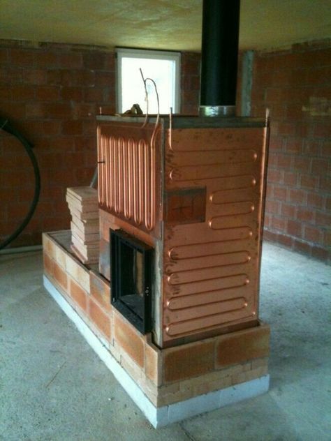 Wood Stove Water Heater, Rocket Stove Mass Heater, Rocket Mass Heater, Wood Stove Fireplace, Cob House, Rocket Stoves, Natural Building, Summer Decorating Ideas, Wood Burner