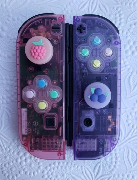 Silly Trinkets, Kawaii Switch, Pink Nintendo Switch, Nintendo Accessories, Switch Controllers, Pink Nintendo, Hello Kitty Games, Cool Stationary, Gold Bedroom Decor