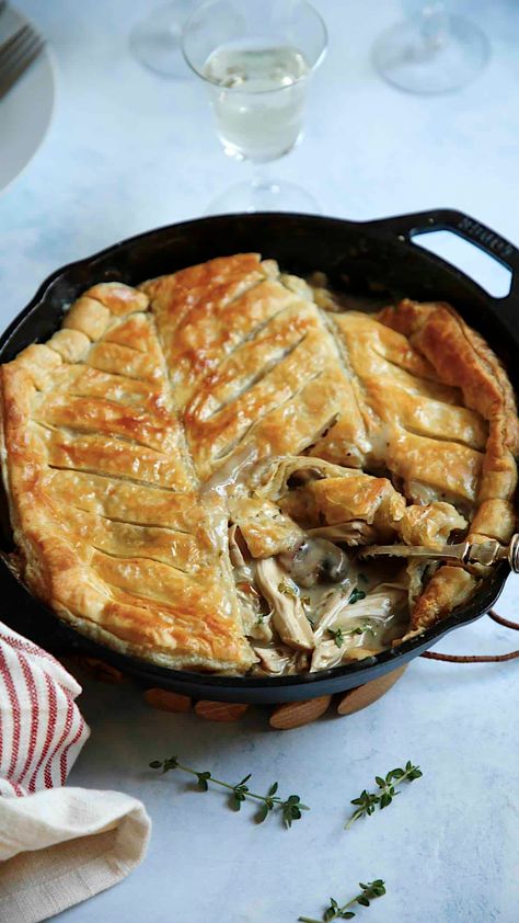 Creamy Chicken And Mushroom Pie, Savoury Pastries, Pies Savory, Entertaining With Beth, Chicken Pies, Sunday Night Dinner, Cooking Journal, Weekend Recipe, Chicken And Mushroom Pie